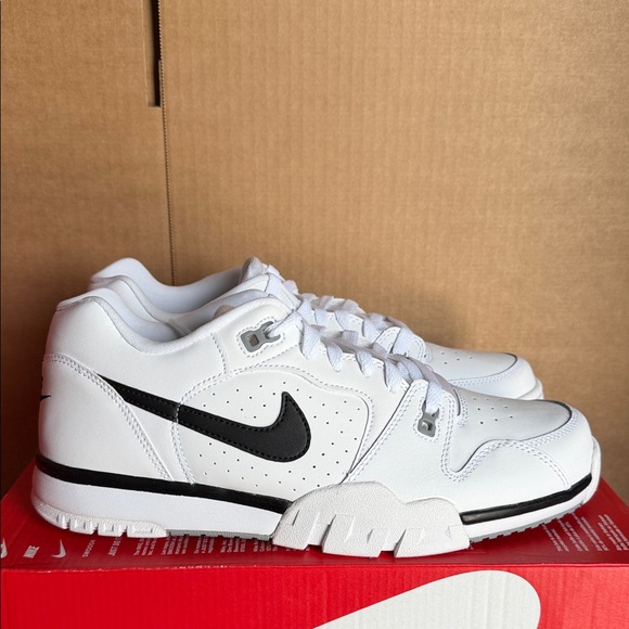 Nike Cross Trainer Low White Black CQ9182-106 Men’s Size 10.5
